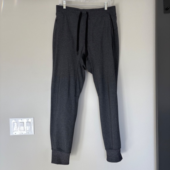 Lululemon Men’s Joggers Set - Picture 12 of 14